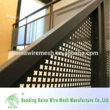 Perforated stainless steel expanded metal mesh